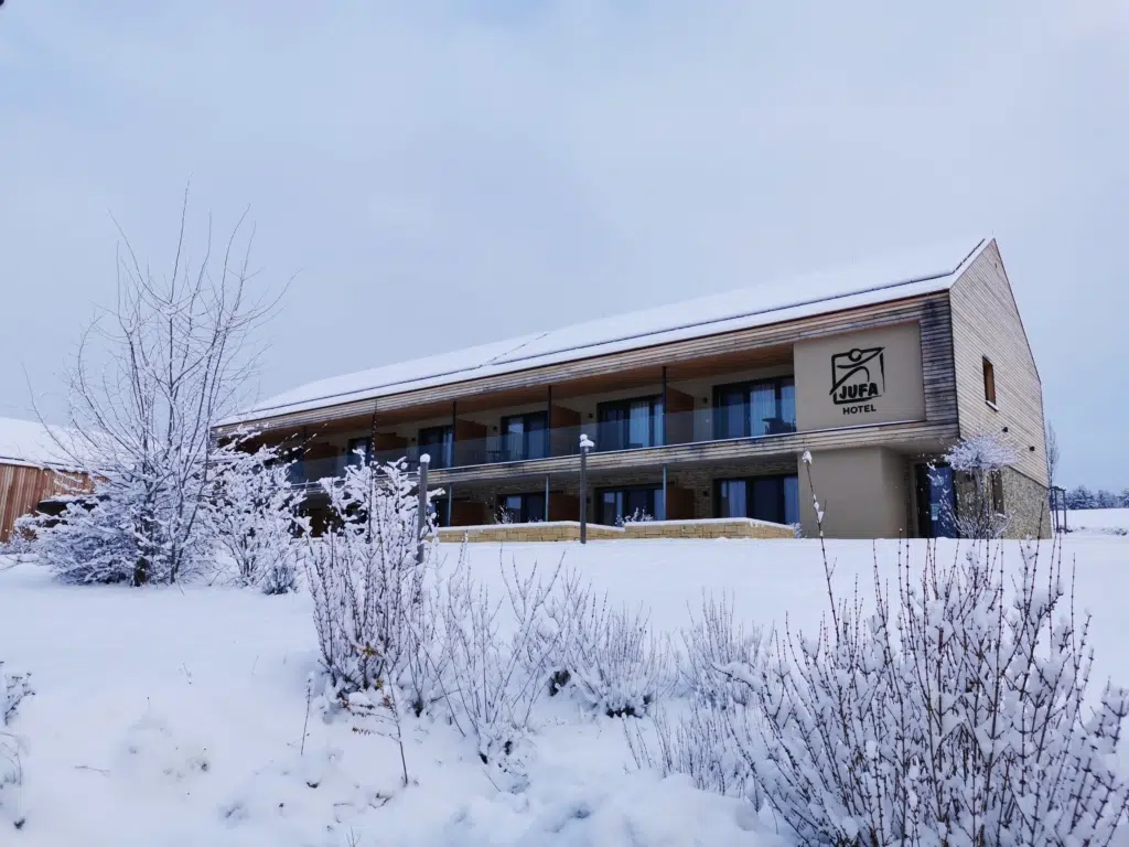 Winterlandschaft rund um das JUFA Hotel Neutal, im schönen Burgenland. JUFA Hotels bietet erholsamen Familienurlaub und einen unvergesslichen Winter- und Wanderurlaub.