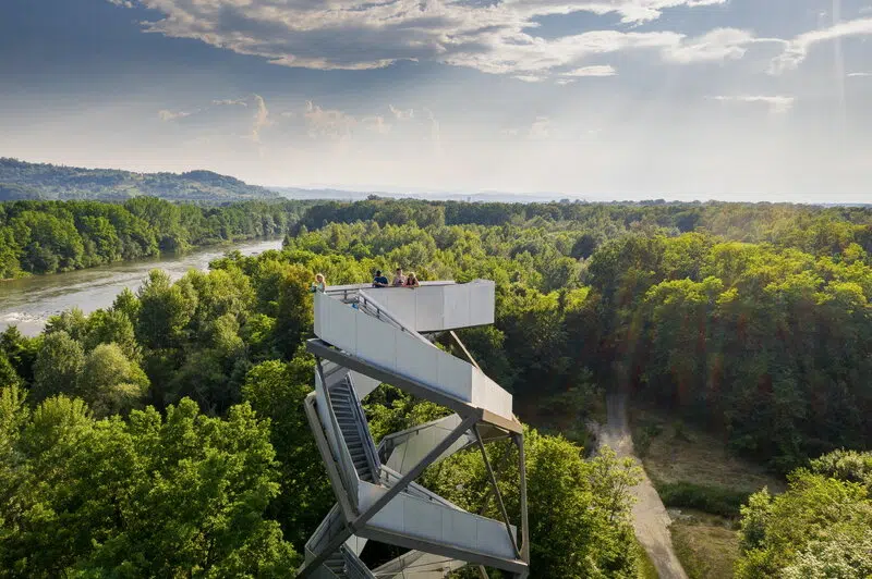 Ihr seht den Murturm