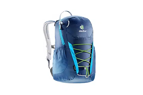 Ihr seht einen blauen Kinderrucksack von Deuter, der bei den JUFA Hotels im Zuge der Wander-Rauszeit ausgeborgt werden kann.