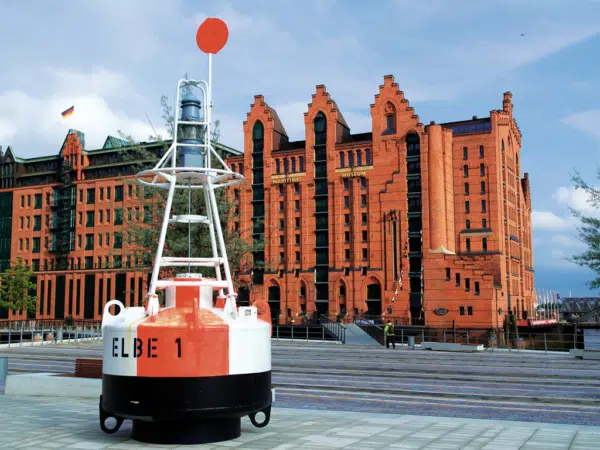 Ihr seht das Maritime Museum in Hamburg von außen.