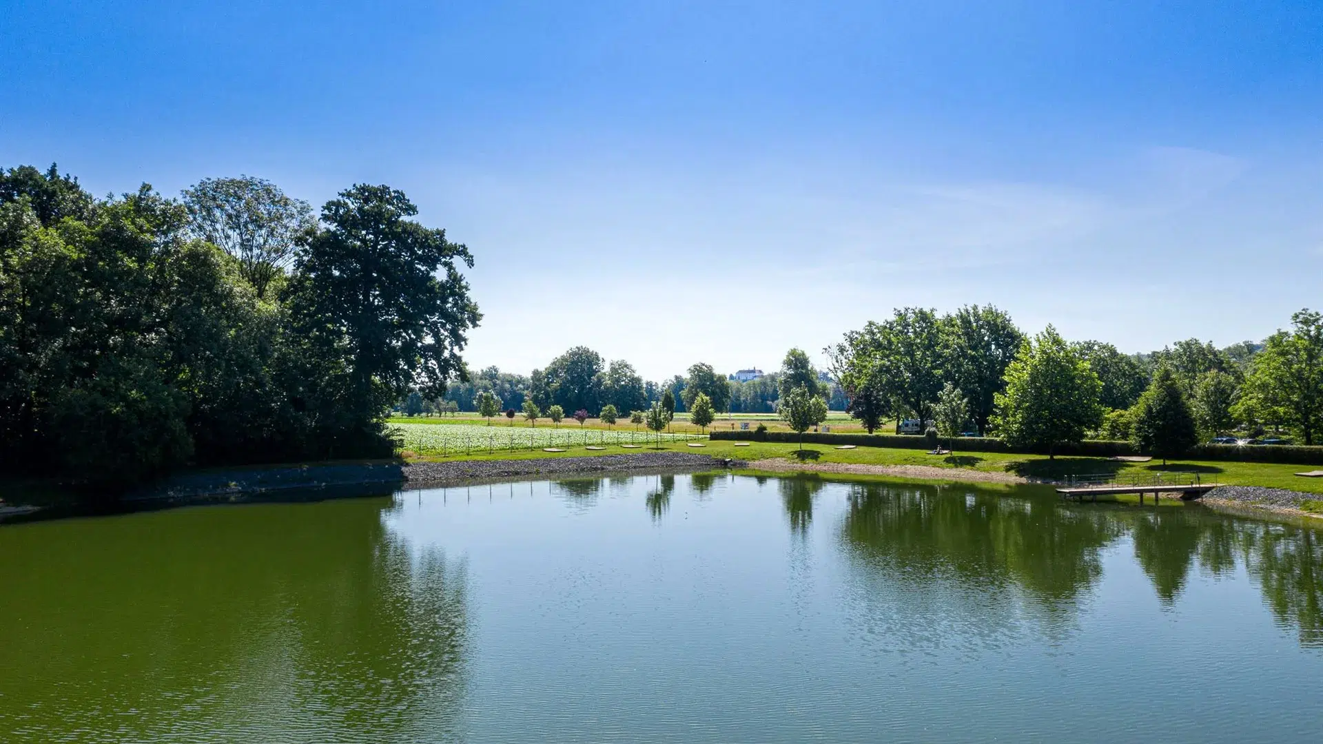 Ihr seht den Liebmannsee in Bad Radkersburg.