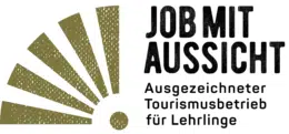 Ihr seht die Auszeichnung als ausgezeichneter Tourismusbetrieb für Lehrlinge.