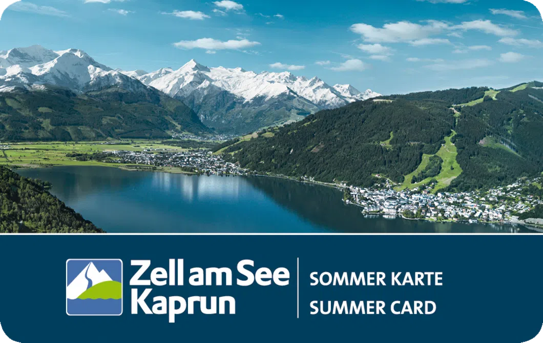 Sujetbild der Zell am See Sommerkarte. Erlebt tolle Ausflugsziele mit der Genuss Card und JUFA Hotels. Der Ort für erholsamen Familienurlaub und einen unvergesslichen Winter- und Wanderurlaub.