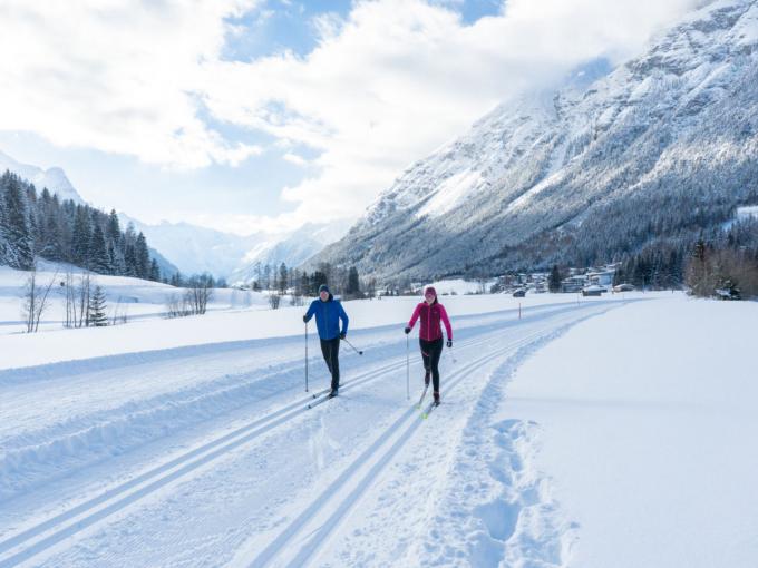 Sie sehen das Langlaufgebiet Trins im Gschnitztal. Das JUFA Hotel Wipptal ist der ideale Ausgangspunkt für einen unvergesslichen Winterurlaub in Tirol.
